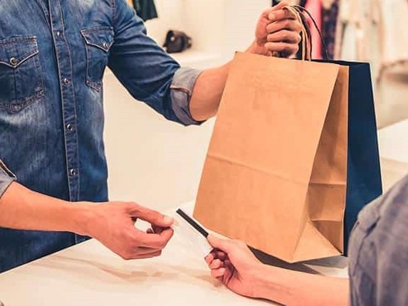 DEPENDIENTE/A DE COMERCIO